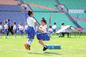 英媒：拜仁、尤文和巴黎有意免签科纳特，球员对各种选择持开放态度